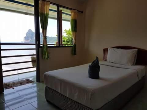 Dalum Beachhouse Phi Phi Don Exterior foto
