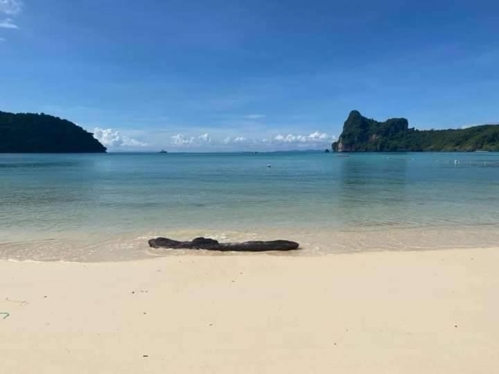 Dalum Beachhouse Phi Phi Don Exterior foto